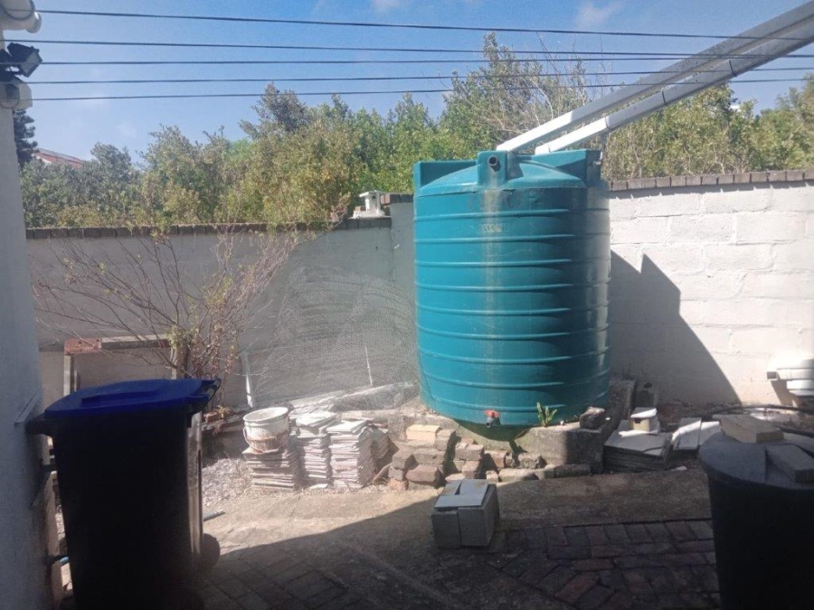 3 Bedroom Property for Sale in Wavecrest Eastern Cape